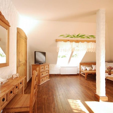 Aparthotel Lipowy Gosciniec Otwock Maly Exteriér fotografie
